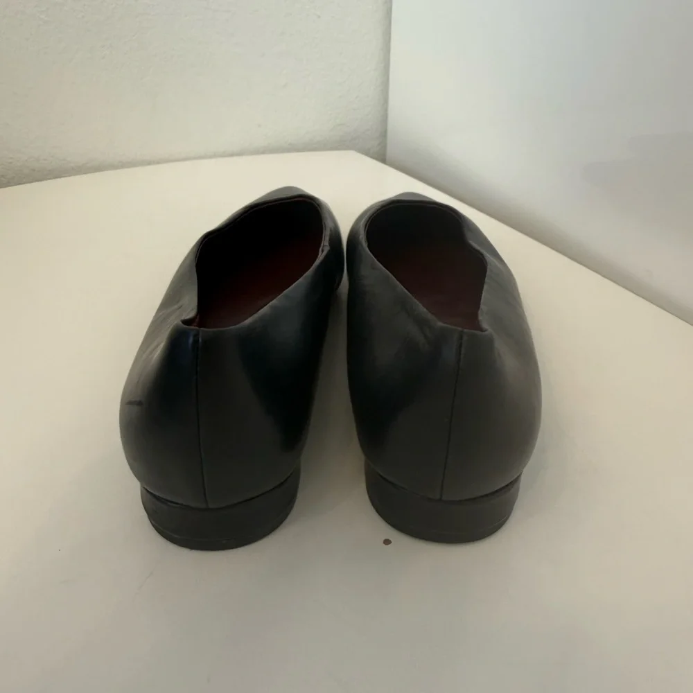 NWOT Vince Isabel Pointed Toe Flat size 8.5 - Picture 6 of 8